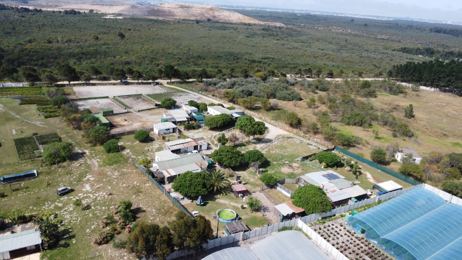 3 Bedroom Property for Sale in Cape Farms Western Cape